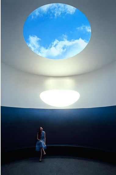 James turrel, plafond vue sur le ciel, oculus, sky dome